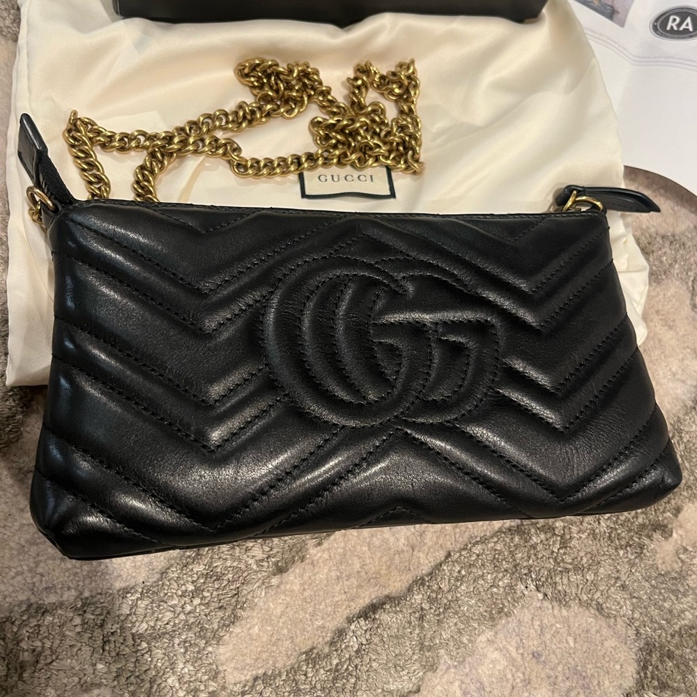 GUCCI MARMONT Mini Chain Bag Crossbody Black Gold Chain Mint - Picture 3 of 13